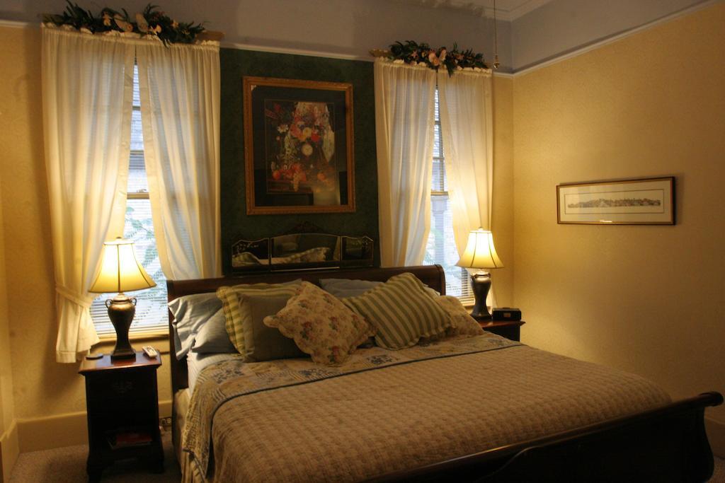 The Lattice Inn Montgomery Habitación foto