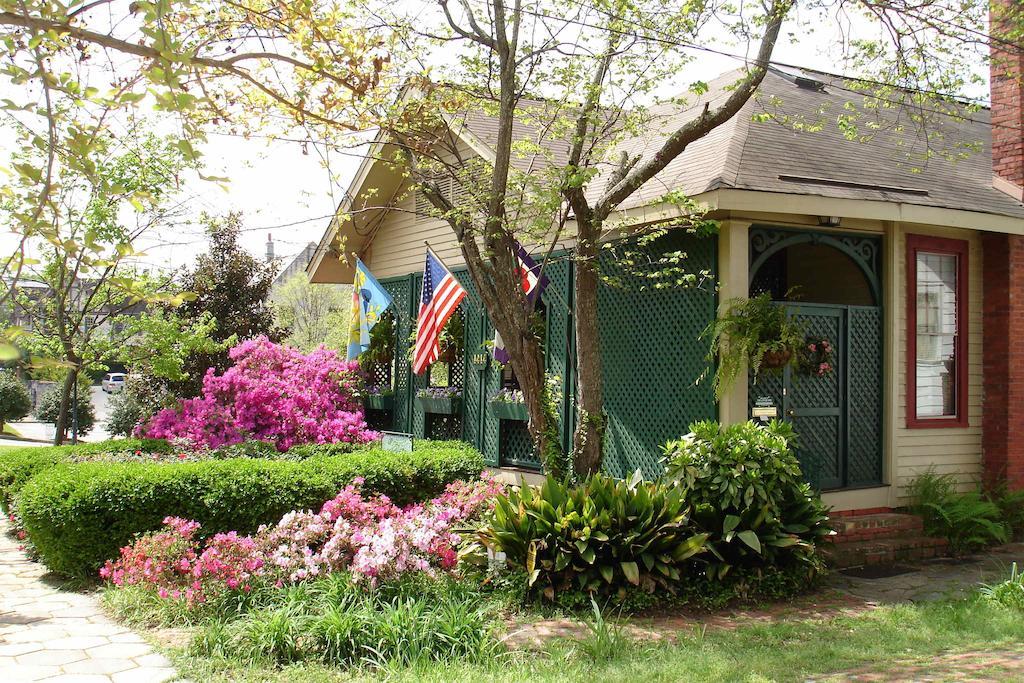 The Lattice Inn Montgomery Exterior foto