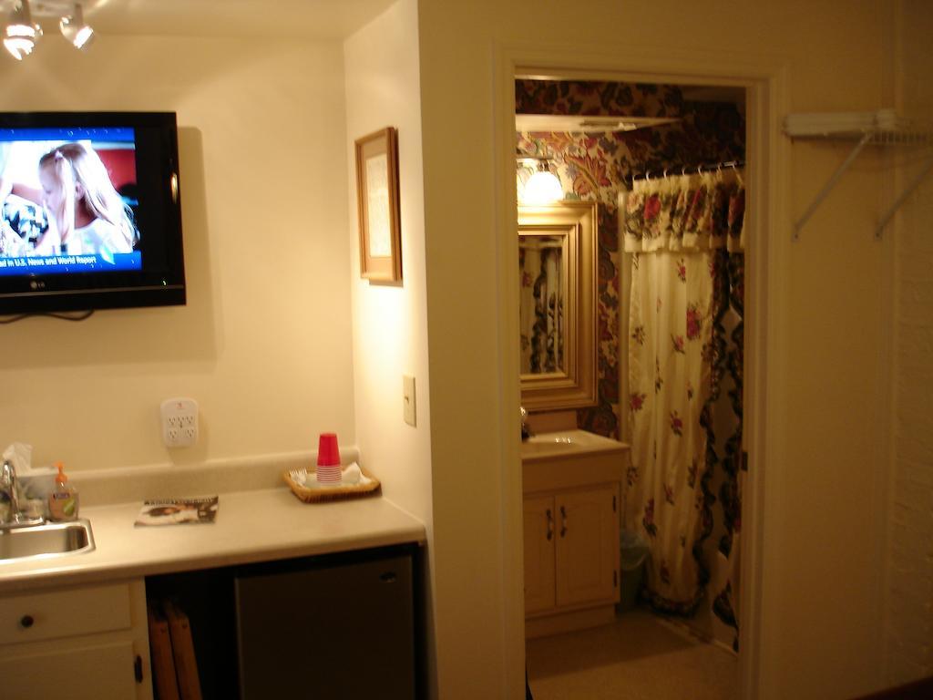 The Lattice Inn Montgomery Habitación foto